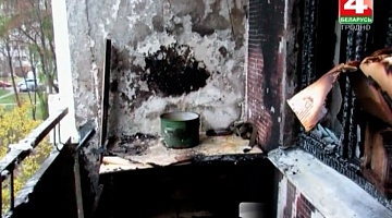 <b>13.11.2017</b>. В Островце горели балконы в жилых домах